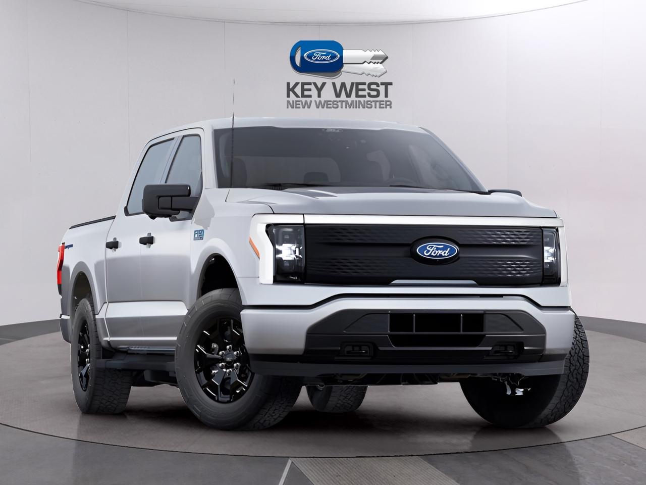 2025 Ford F-150 Lightning XLT Standard Range Battery 4WD SuperCrew 5.5' Box Photo2