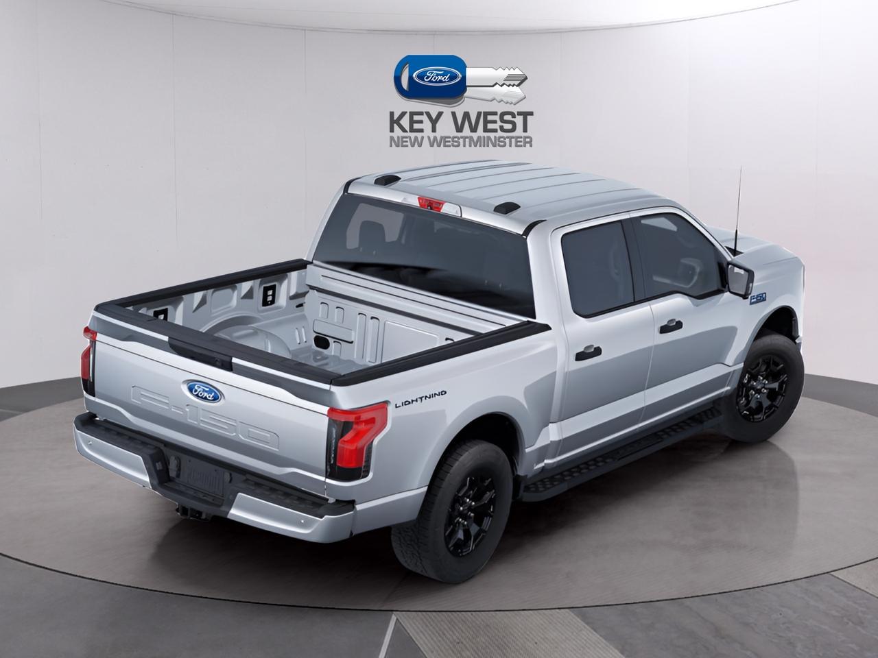 2025 Ford F-150 Lightning XLT Standard Range Battery 4WD SuperCrew 5.5' Box Photo0