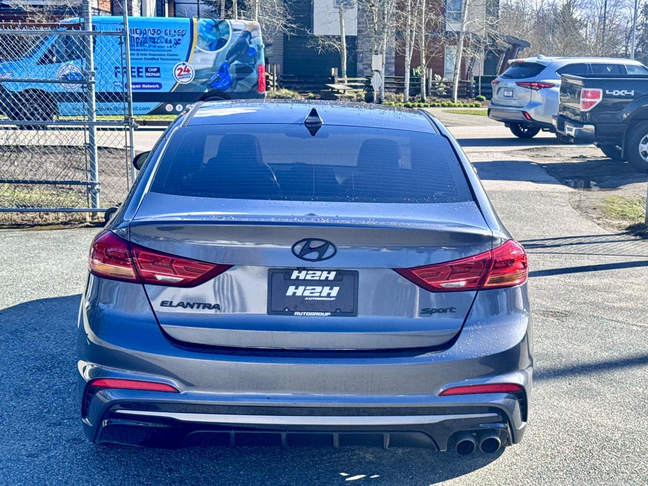 2017 Hyundai Elantra FINANCING AVAILABLE Photo6