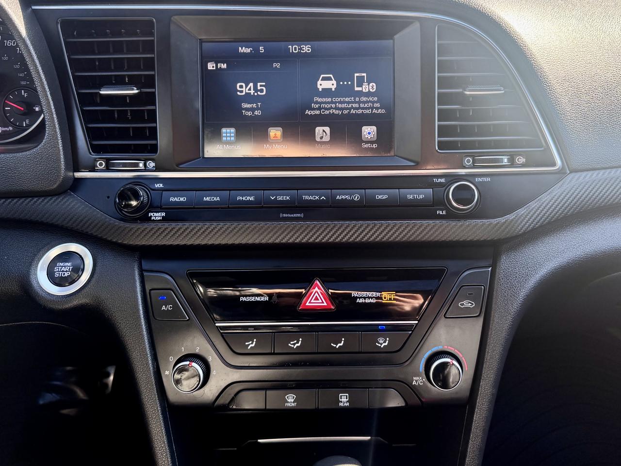2017 Hyundai Elantra FINANCING AVAILABLE Photo12