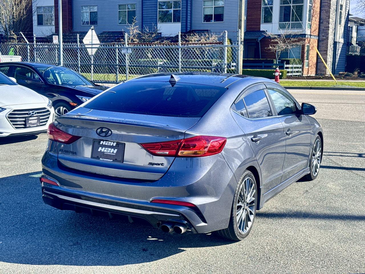 2017 Hyundai Elantra FINANCING AVAILABLE Photo5