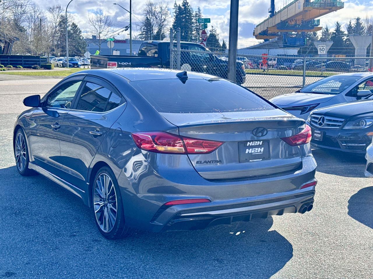 2017 Hyundai Elantra FINANCING AVAILABLE Photo7