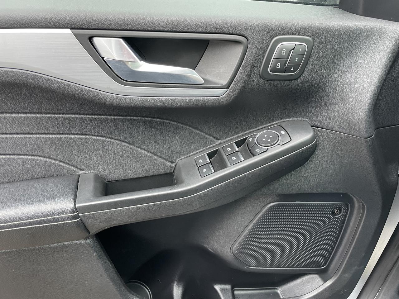 2023 Ford Escape Plug-in Hybrid PHEV *Leather/Nav Photo