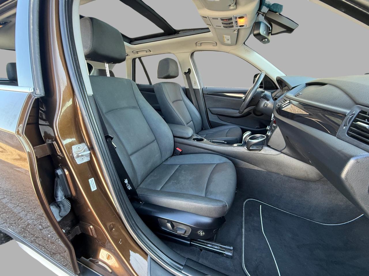 2012 BMW X1 28i Photo