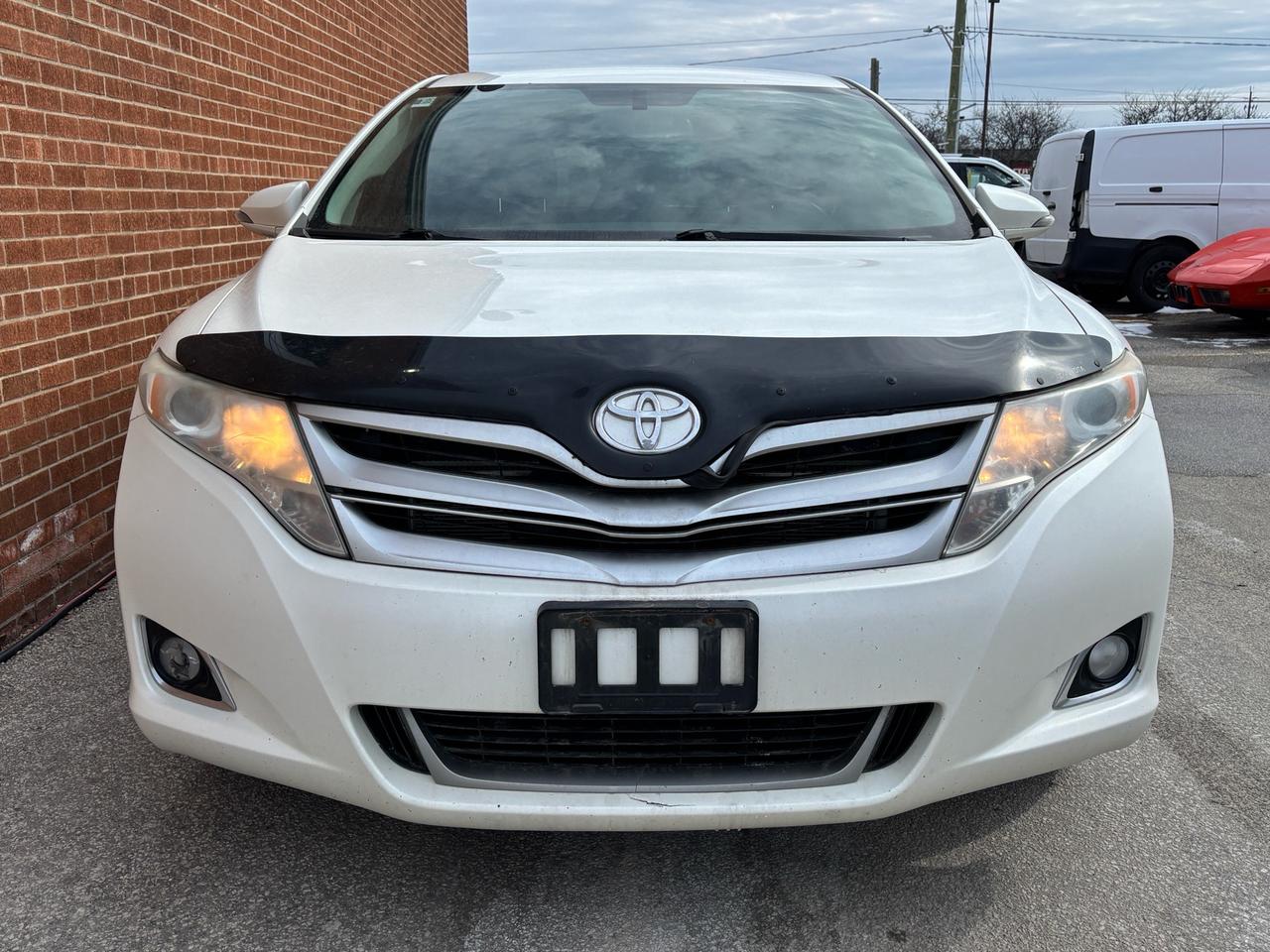 2015 Toyota Venza V6 AWD LE, Leather Photo