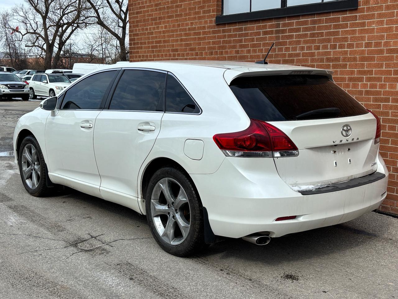 2015 Toyota Venza V6 AWD LE, Leather Photo3