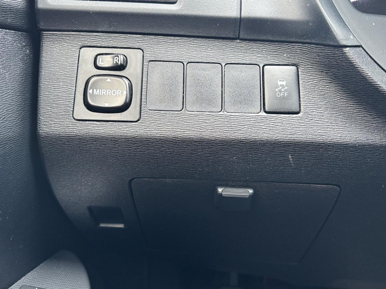 2015 Toyota Venza V6 AWD LE, Leather Photo