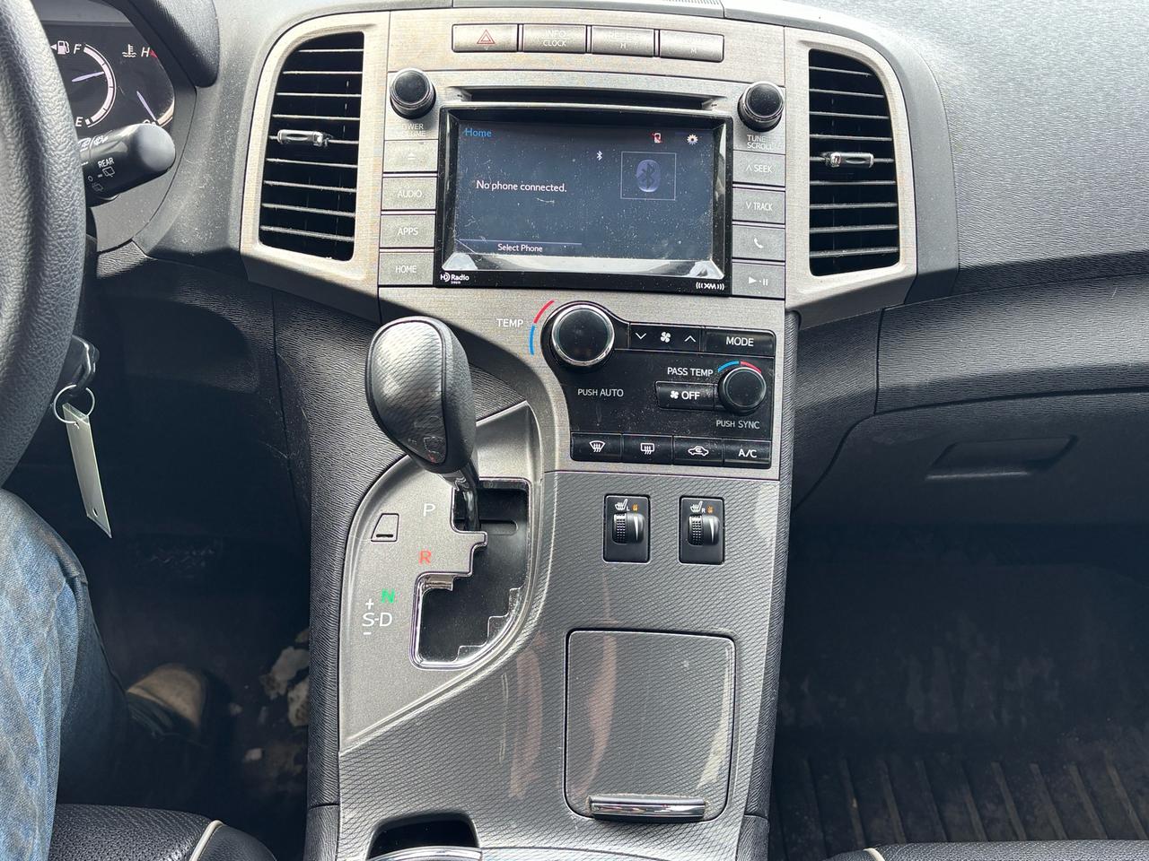 2015 Toyota Venza V6 AWD LE, Leather Photo