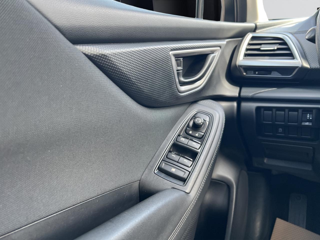 2019 Subaru Forester 2.5i - Reverse Camera - All Wheel !! Photo