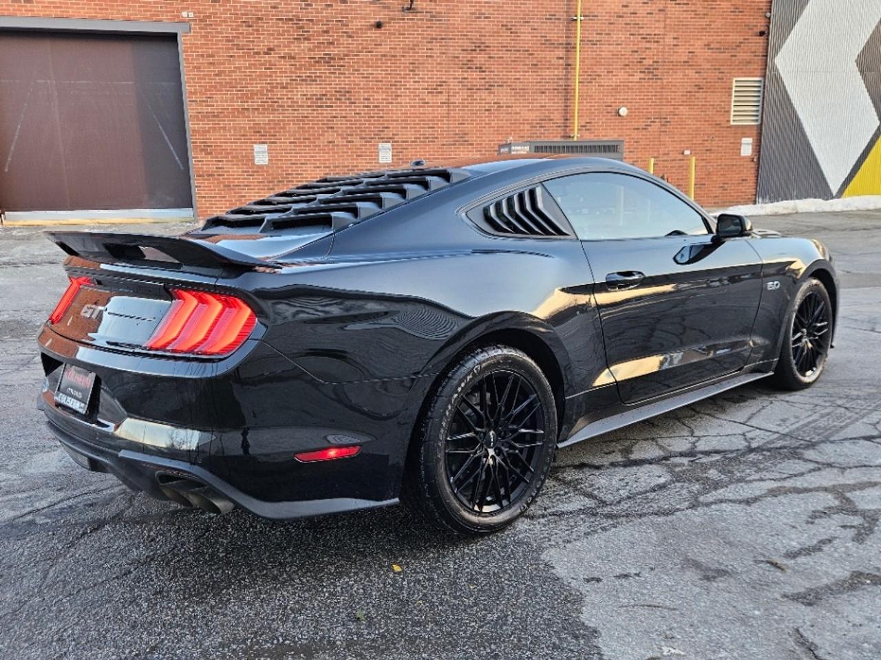 2018 Ford Mustang GT FASTBACK PREMIUM-DIGITAL CLUSTER-FULLY LOADED Photo