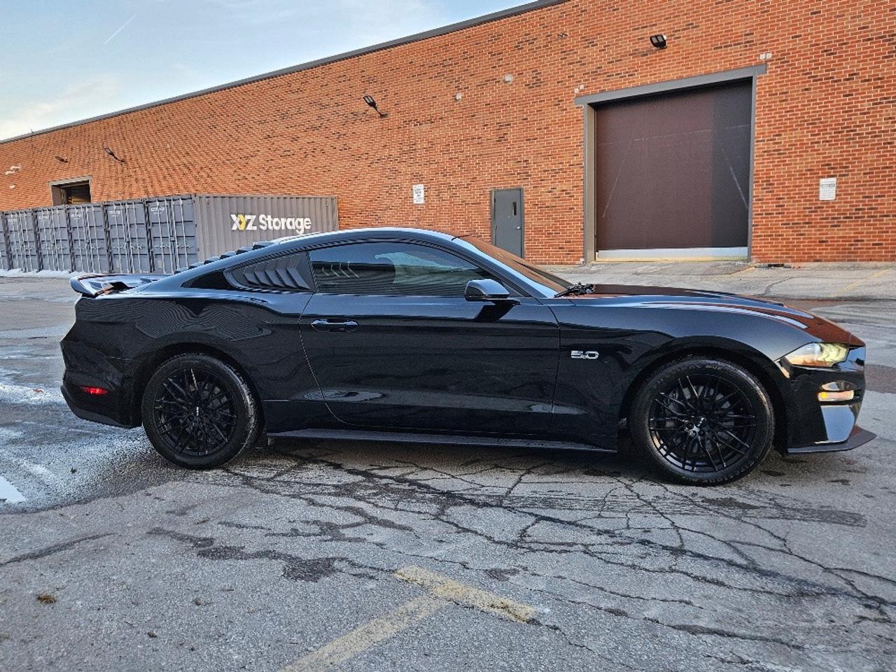2018 Ford Mustang GT FASTBACK PREMIUM-DIGITAL CLUSTER-FULLY LOADED Photo