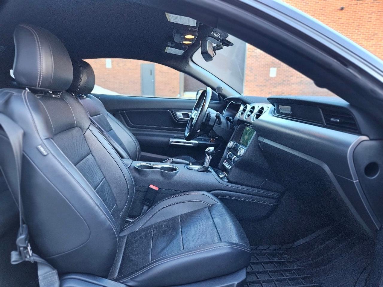 2018 Ford Mustang GT FASTBACK PREMIUM-DIGITAL CLUSTER-FULLY LOADED Photo