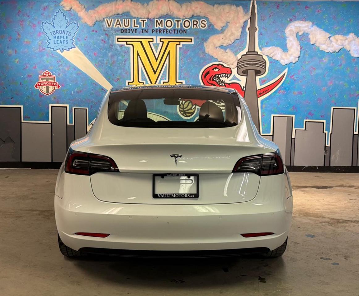 2018 Tesla Model 3 Long Range - ONE OWNER Photo3