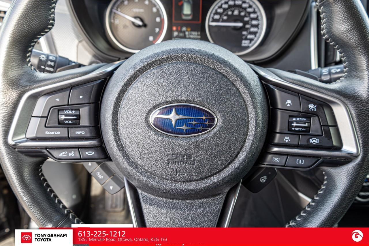 2023 Subaru Forester TOURING Photo