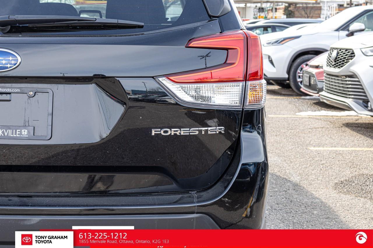 2023 Subaru Forester TOURING Photo