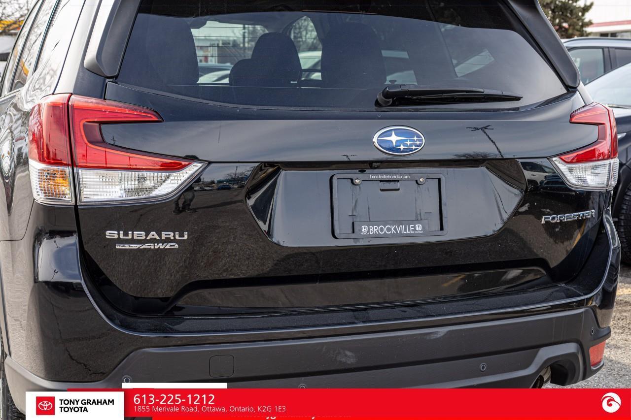 2023 Subaru Forester TOURING Photo