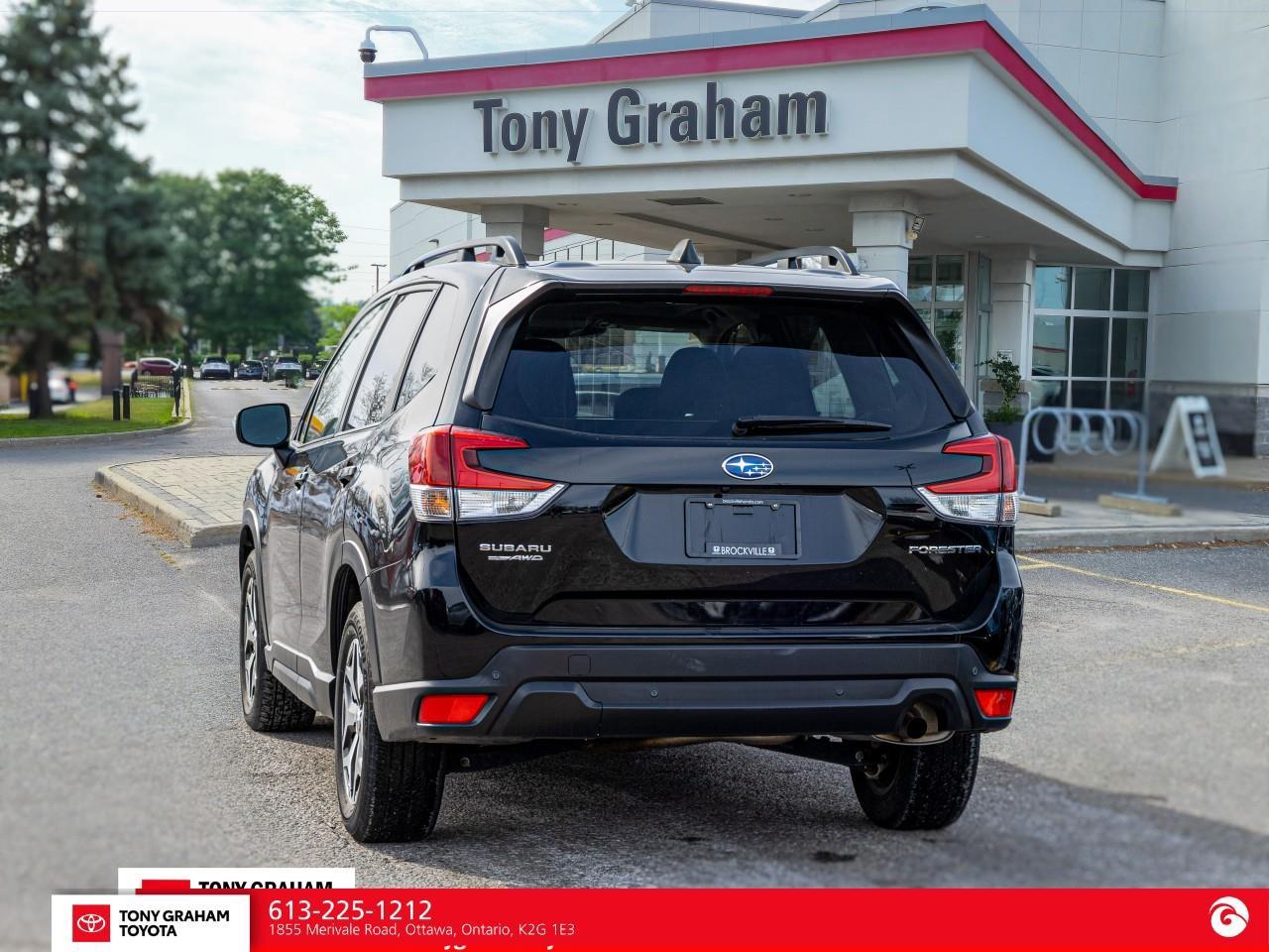2023 Subaru Forester TOURING Photo