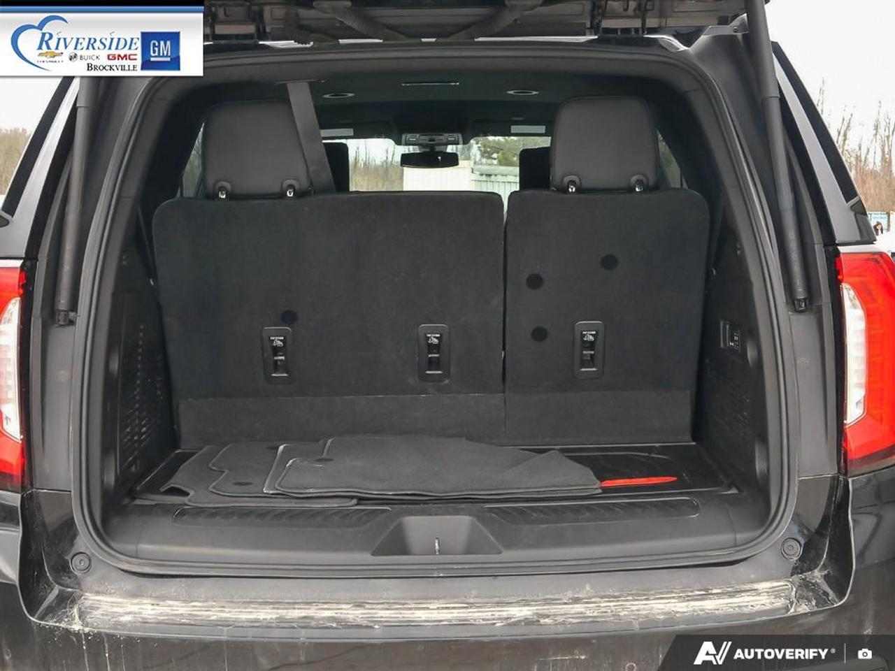 2021 GMC Yukon SLT Photo