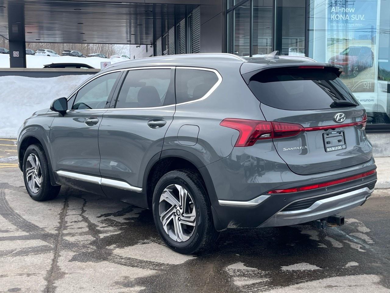 2023 Hyundai Santa Fe Preferred AWD Photo