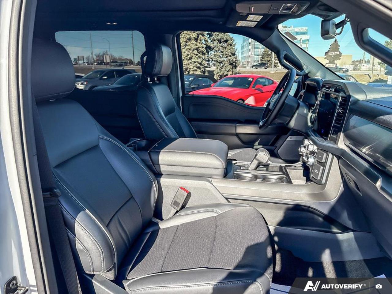 2025 Ford F-150 Lariat 501A|BLACK PKG|PANO|NO ACCIDENTS|1 OWNER| BOUGHT/S Photo