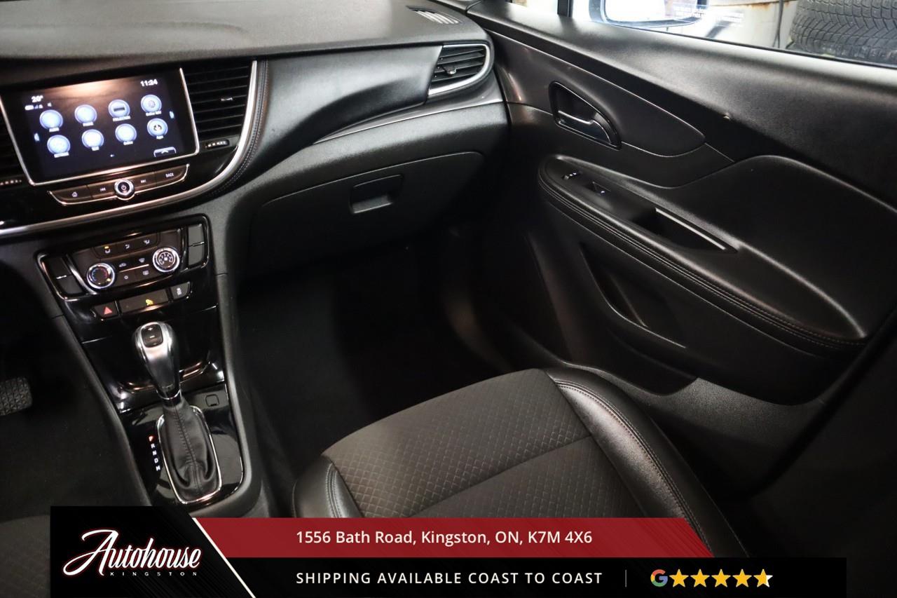 2019 Buick Encore Preferred APPLE CARPLAY & ANDROID AUTO - REARVIEW CAMERA Photo