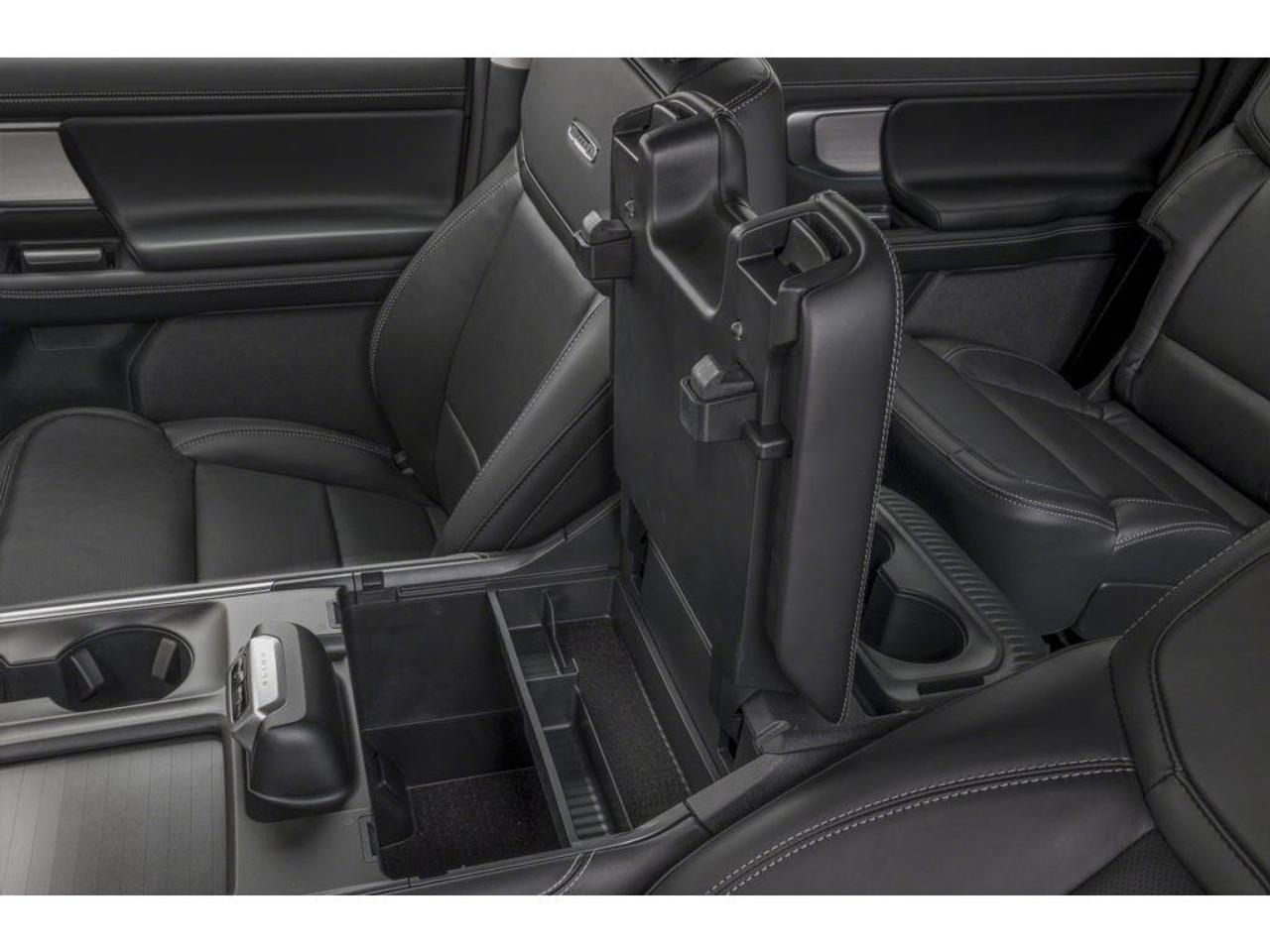 2026 Ford Expedition Max Platinum Photo