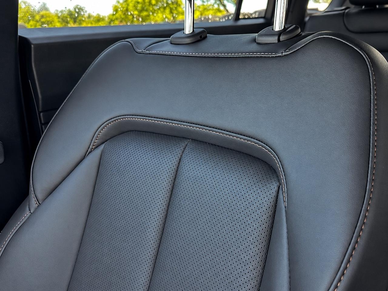 2026 Jeep Cherokee LIMITED 4x4 | Turbo HYBRID | Leather  Pwr Liftgate Photo