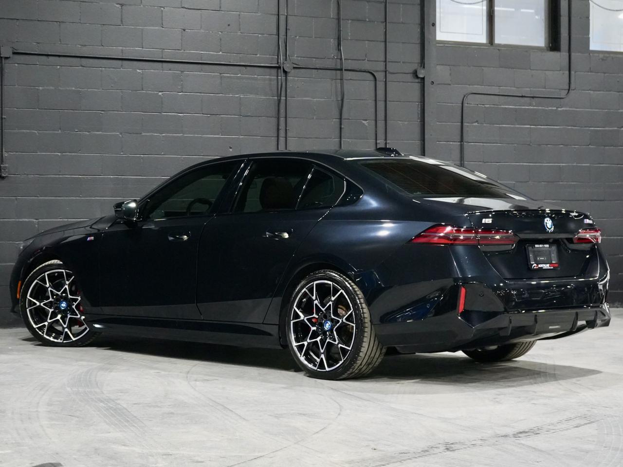 2024 BMW i5 M60 xDrive|HUD|PANO|360CAM|FULLY LOADED|NOACCIDENT Photo