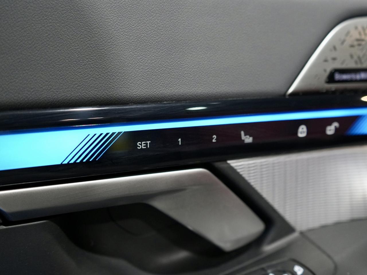 2024 BMW i5 M60 xDrive|HUD|PANO|360CAM|FULLY LOADED|NOACCIDENT Photo