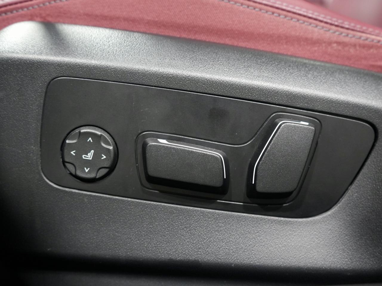 2024 BMW i5 M60 xDrive|HUD|PANO|360CAM|FULLY LOADED|NOACCIDENT Photo