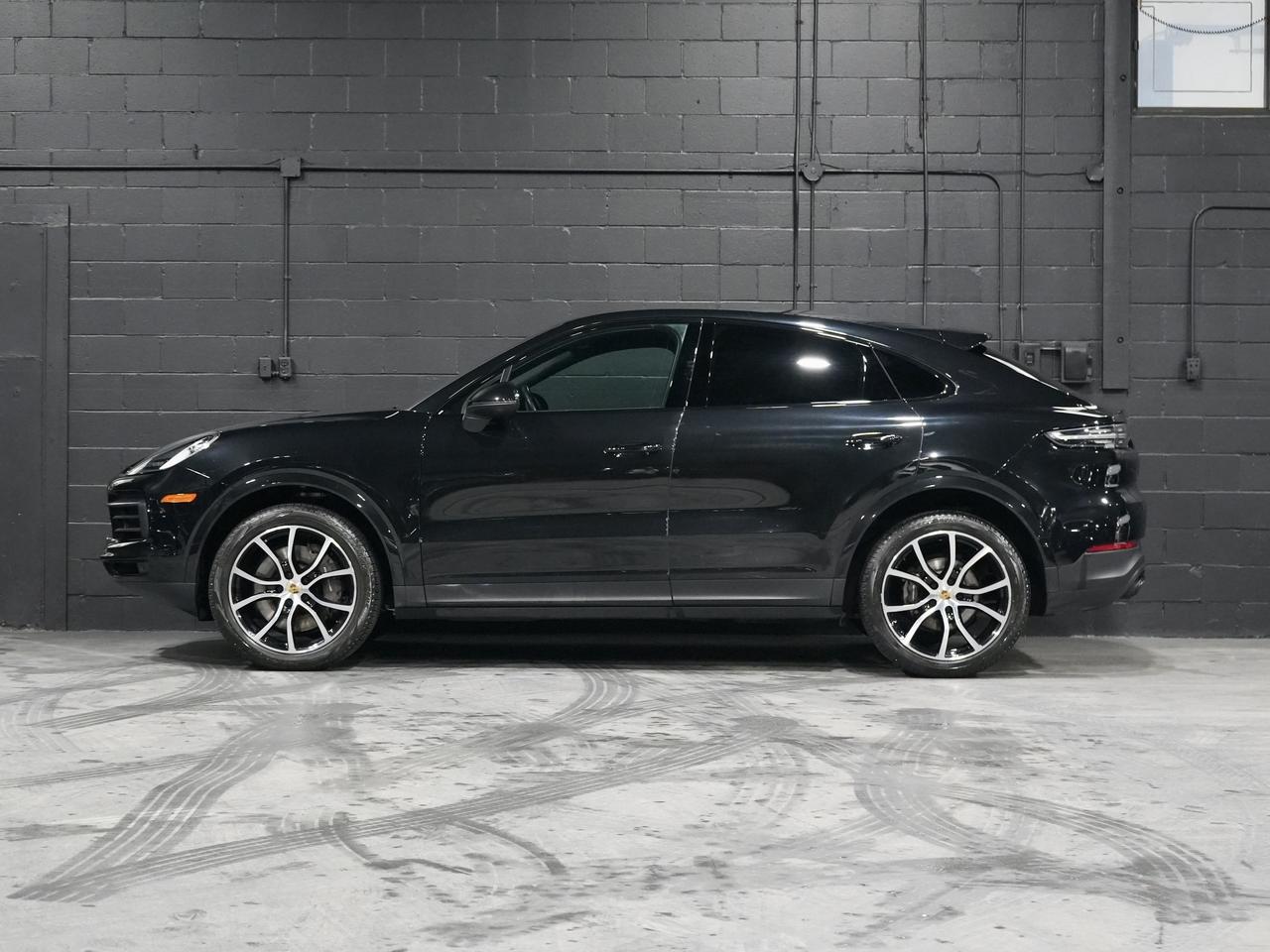 2023 Porsche Cayenne Platinum Edition Coupe| DISTRONIC|360CAM|PANO|BOSE Photo