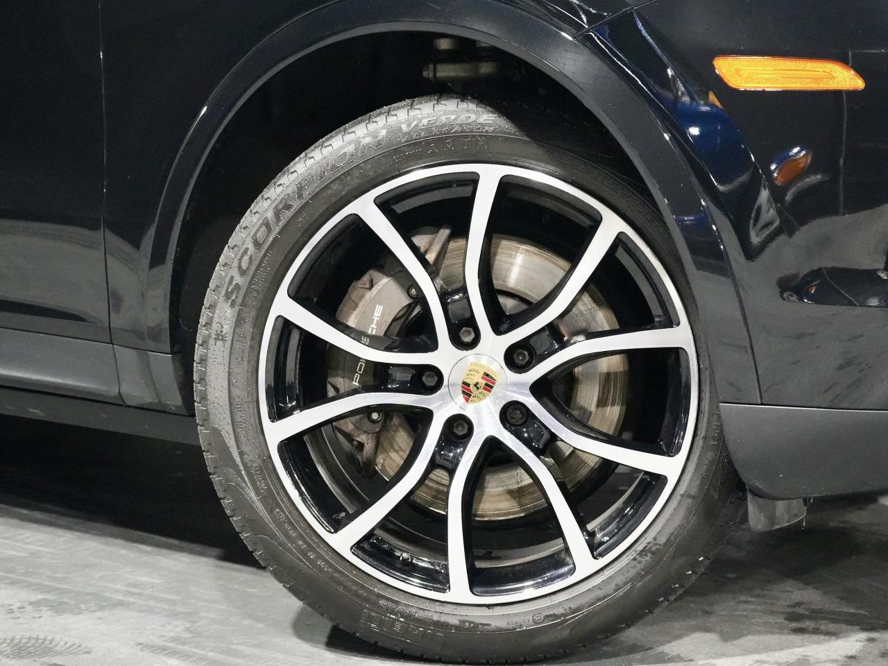 2023 Porsche Cayenne Platinum Edition Coupe| DISTRONIC|360CAM|PANO|BOSE Photo