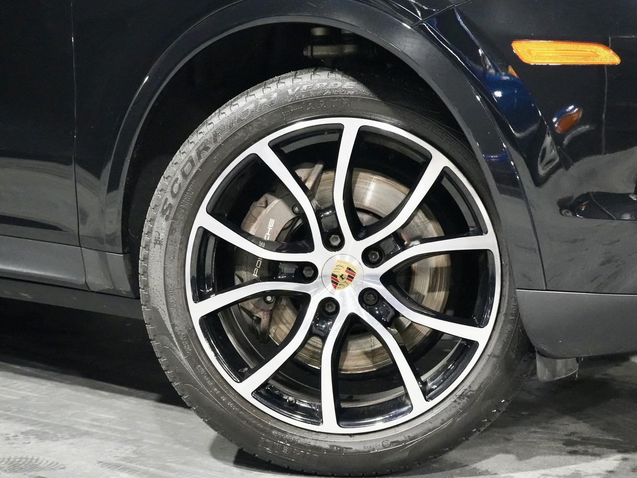 2023 Porsche Cayenne Platinum Edition Coupe| DISTRONIC|360CAM|PANO|BOSE Photo3