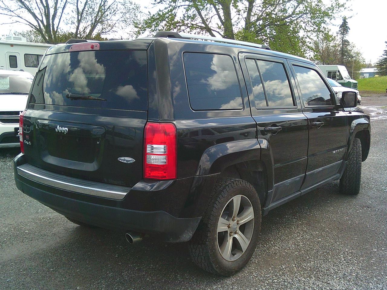 2017 Jeep Patriot 4WD High Altitude Edition +SUNROOF Photo