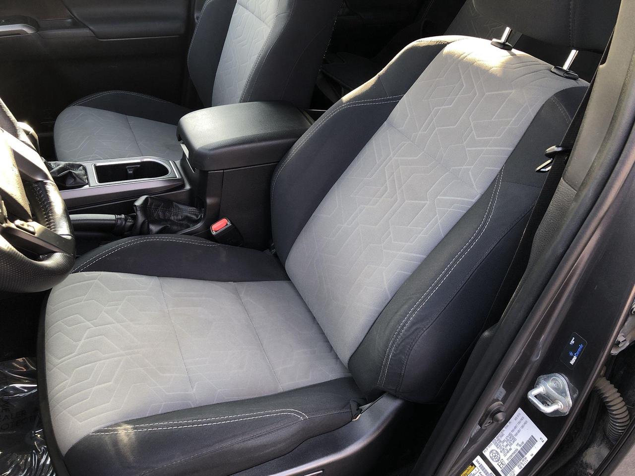 2021 Toyota Tacoma TRD SPORT, NAVI, BLIS, BK. CAM, HTD. SEATS, ALLOYS Photo