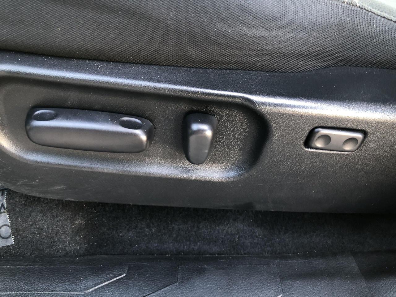 2021 Toyota Tacoma TRD SPORT, NAVI, BLIS, BK. CAM, HTD. SEATS, ALLOYS Photo