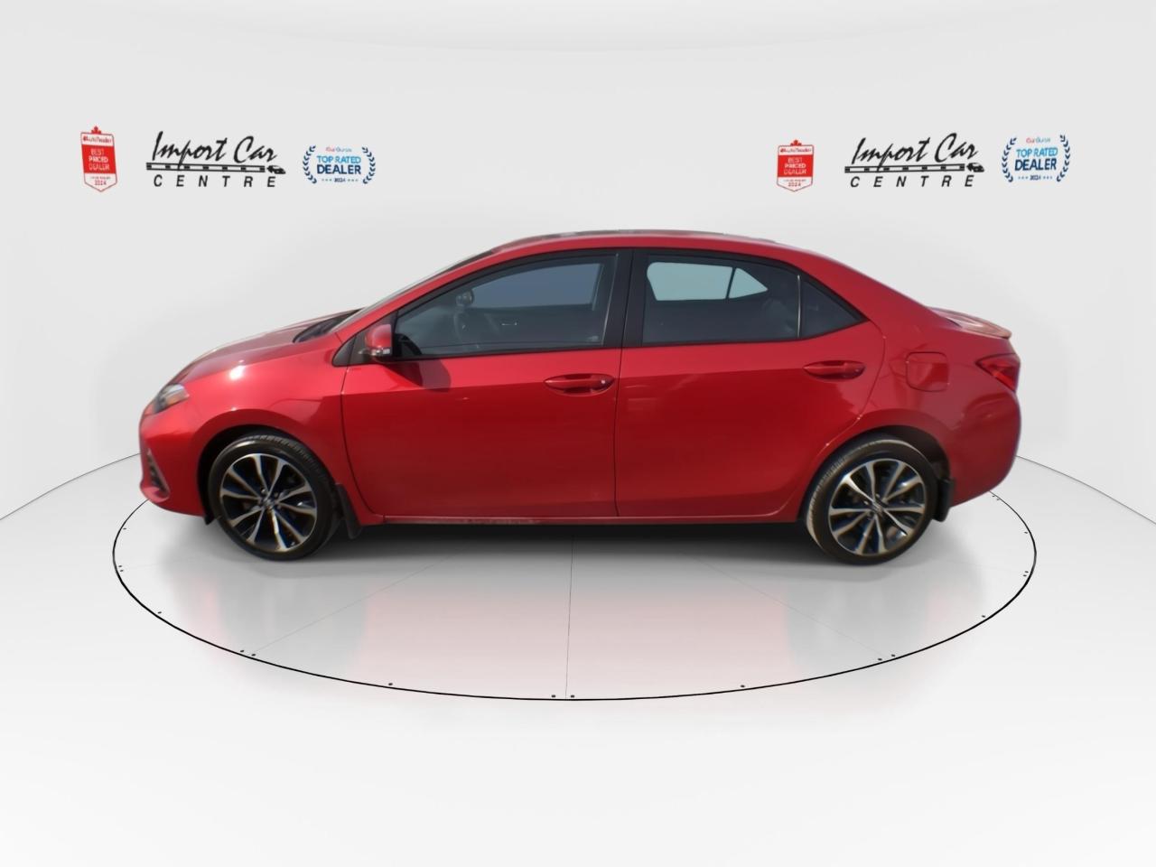 2017 Toyota Corolla SE ONLY 51,000KMS!!  SE UPGRADE, AUTO, ROOF, HTD. Photo4