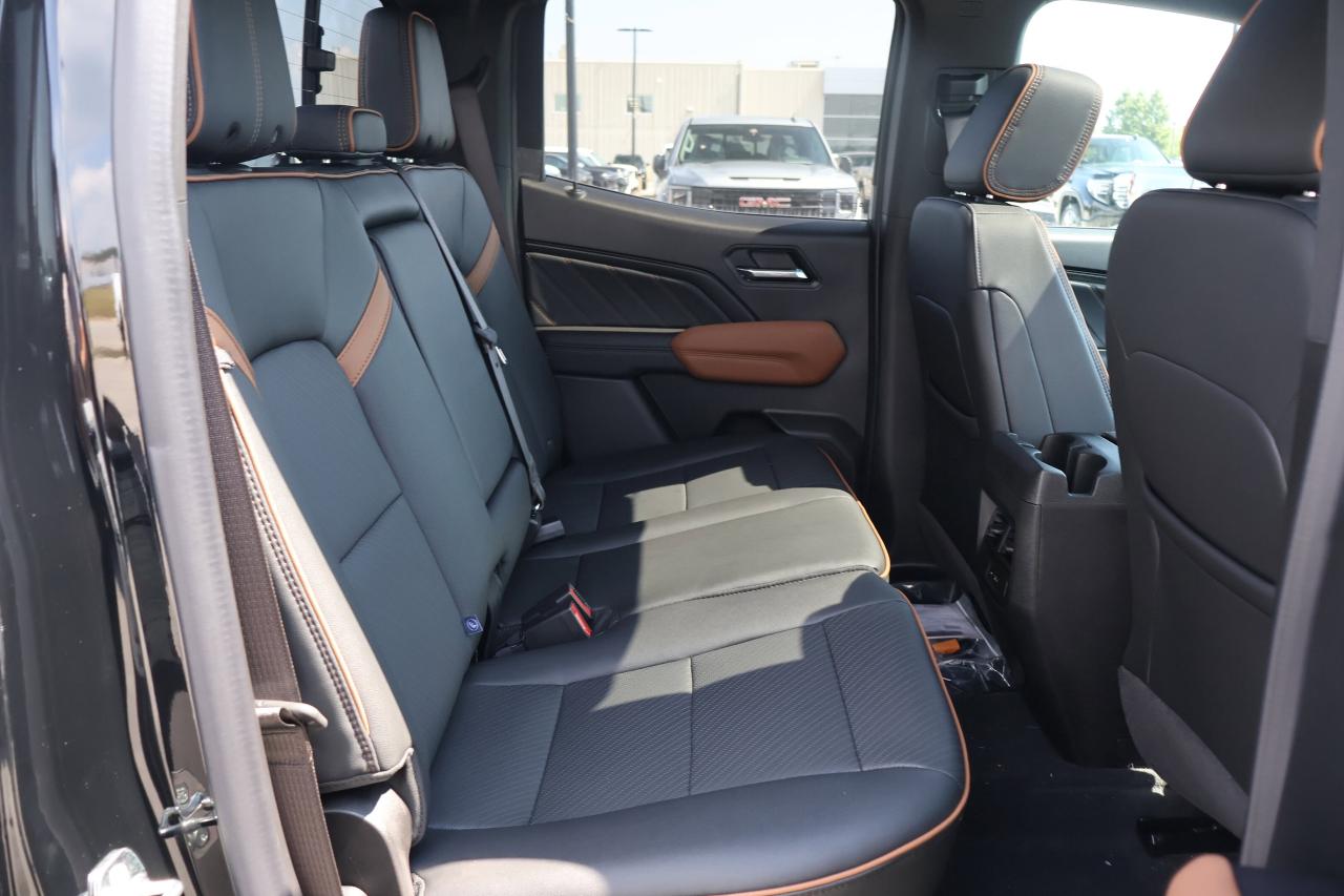 2026 GMC Canyon 4WD AT4 | Demo Unit | Photo