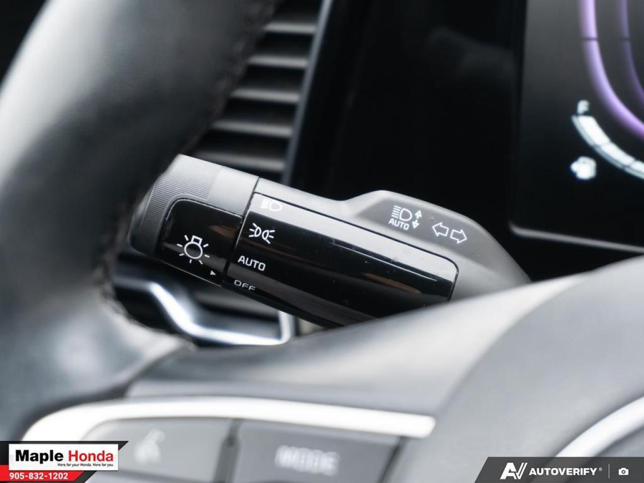 2023 Kia Sportage Sunroof| Leather Seats| Blind Spot Sensors| Heated Photo