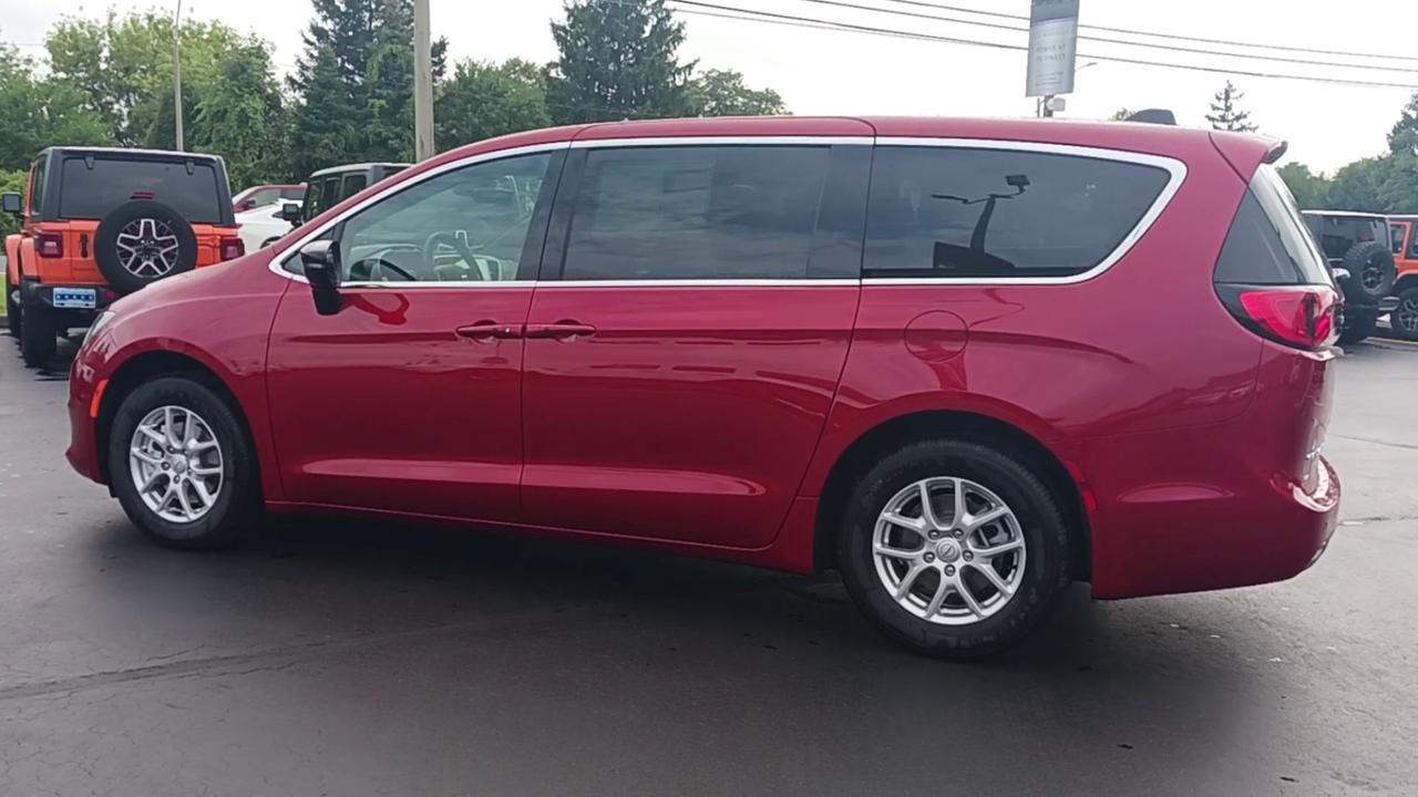 2026 Dodge Grand Caravan SXT 2WD Photo