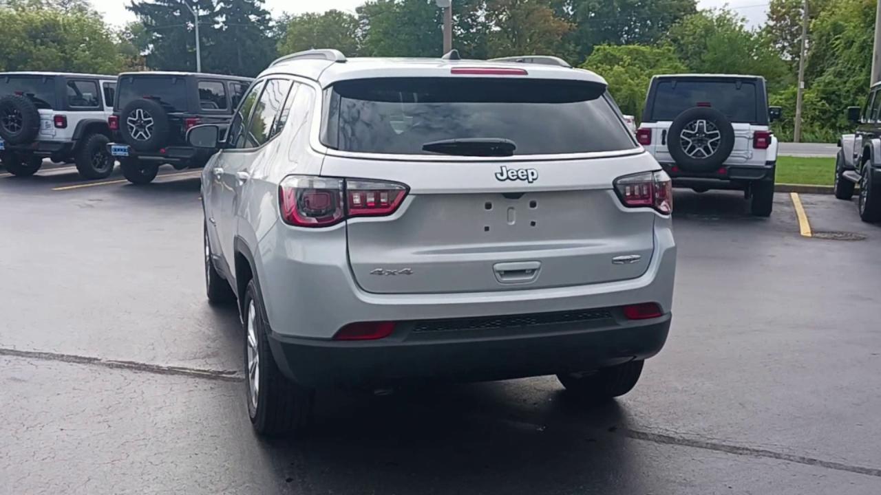 2026 Jeep Compass NORTH 4X4 Photo