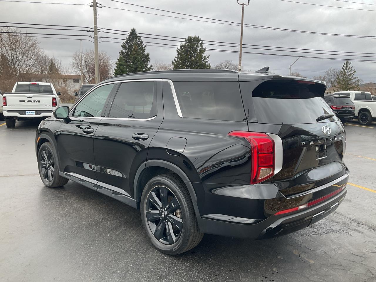 2024 Hyundai PALISADE 7 Passenger Photo
