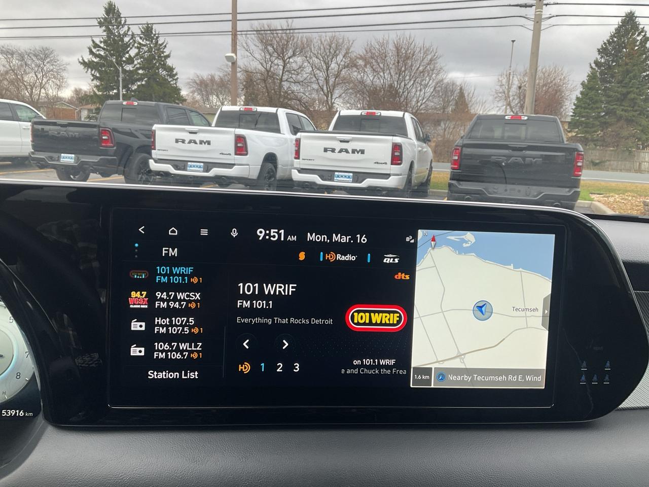 2024 Hyundai PALISADE 7 Passenger Photo