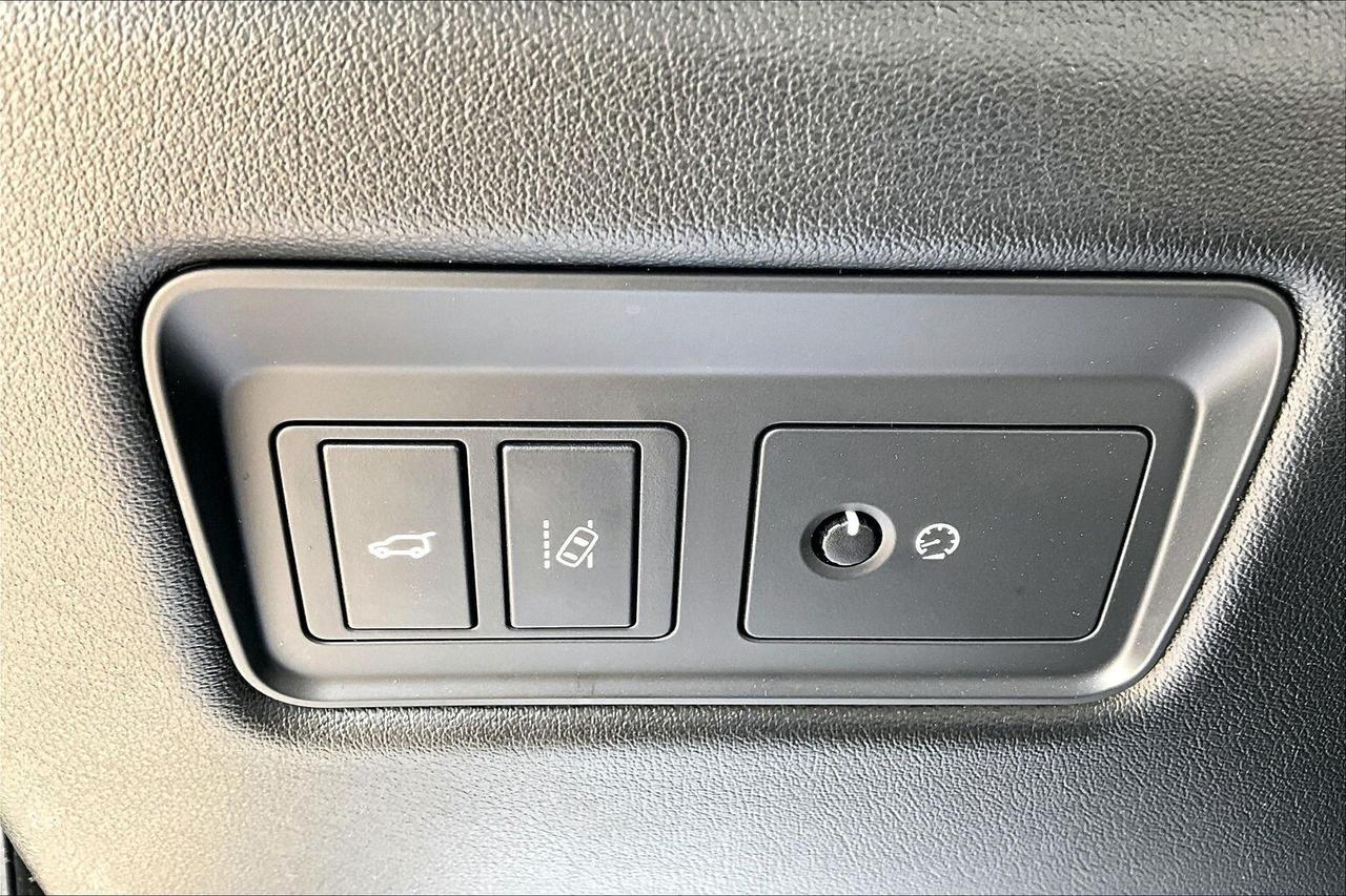 2016 Land Rover Range Rover HSE TD6 | Vented Leather | Panoroof | AWD Photo