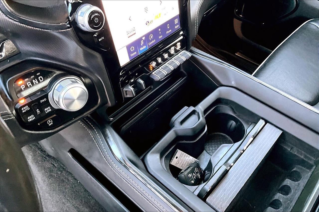 2023 RAM 1500 Limited | Level 1 | PanoRoof | RamBox | 4X4 Photo