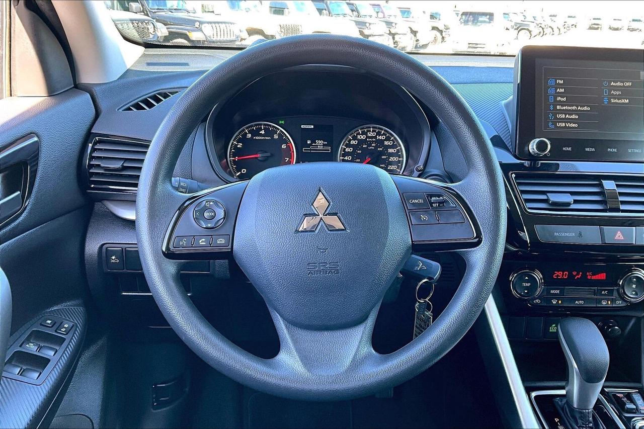 2024 Mitsubishi Eclipse Cross ES | Heated Seats | CarPlay | AWD Photo4