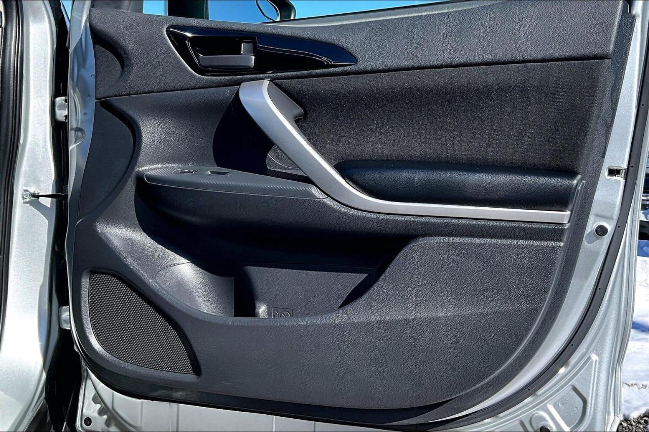 2024 Mitsubishi Eclipse Cross ES | Heated Seats | CarPlay | AWD Photo