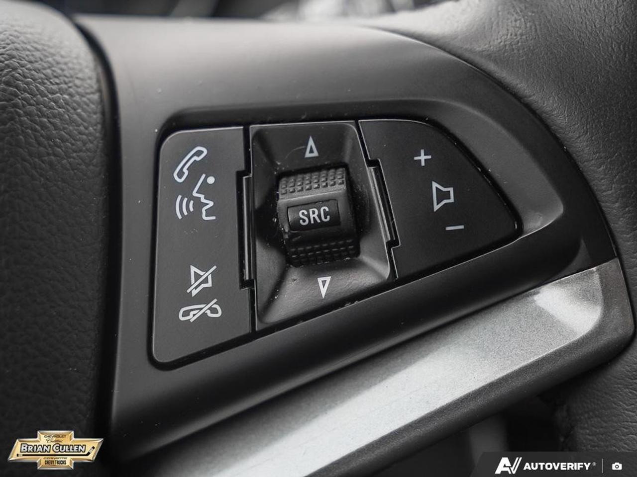 2021 Chevrolet Trax LT LT FWD Photo