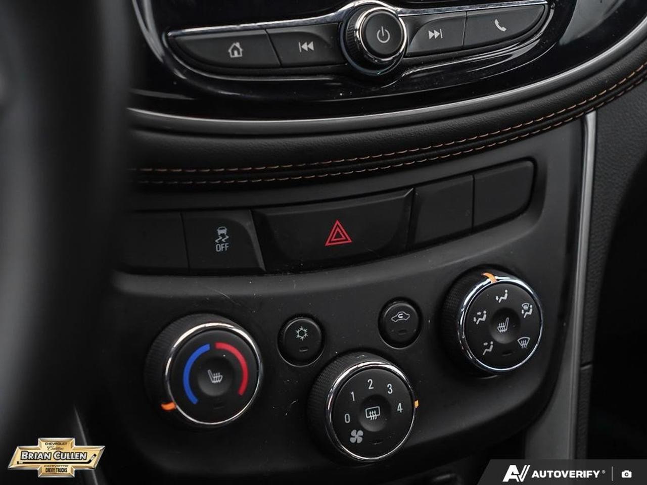 2021 Chevrolet Trax LT LT FWD Photo