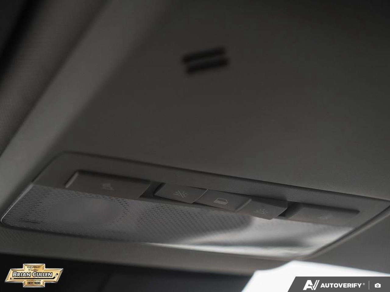 2021 Chevrolet Trax LT LT FWD Photo